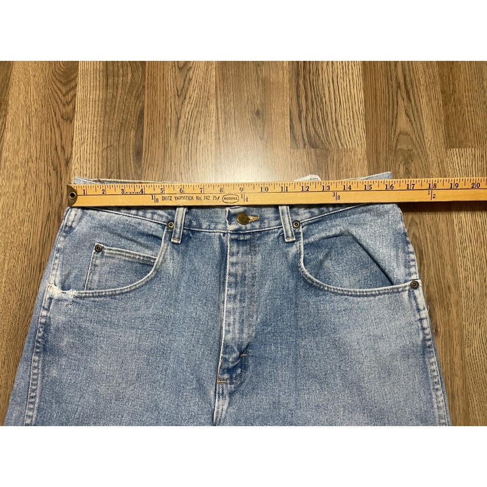 Wrangler Jeans, Men's Size 34x34, Blue, Denim, Light Wash, Straight Leg, Pockets - Picture 7 of 9